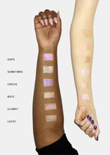 Load image into Gallery viewer, AOA Velour Mousse Highlighter - Stronger