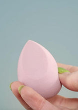 Load image into Gallery viewer, A+: Mochi Wonder Blender Cut - Teardrop