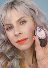 Load image into Gallery viewer, AOA Velour Mousse Highlighter - Private Show