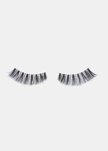 Load image into Gallery viewer, AOA Studio Eyelashes - Lauren
