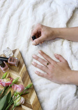 Load image into Gallery viewer, AOA Nail Polish - Nude
