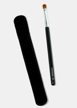 Load image into Gallery viewer, Luxury Eyeshadow Brush
