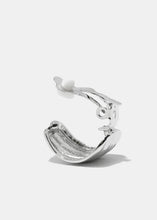 Load image into Gallery viewer, Textured Curve Clip-On Earrings
