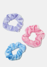 Load image into Gallery viewer, 3-Piece Velvet Pastel Colored Scrunchies
