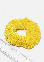 Load image into Gallery viewer, Velvet Thick Scrunchies

