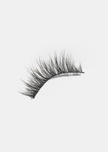 Load image into Gallery viewer, Paw Paw: 3D Faux Mink Lashes - Amanda
